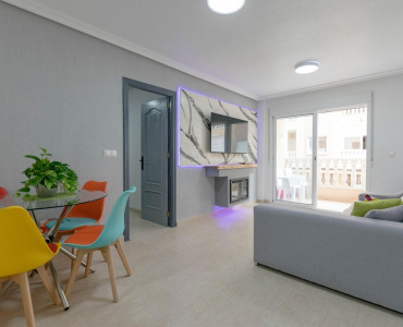 Torrevieja, Alicante, 2 Bedrooms Bedrooms, ,1 BathroomBathrooms,Apartment,Resale,7563274481650083