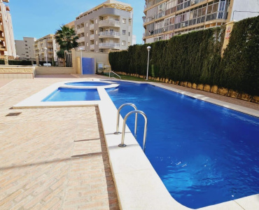 Torrevieja, Alicante, 2 Bedrooms Bedrooms, ,2 BathroomsBathrooms,Apartment,Resale,7563287821795923