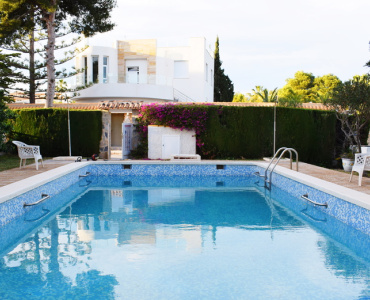 La Zenia, Alicante, 3 Bedrooms Bedrooms, ,1 BathroomBathrooms,Villa,Resale,7846881698245572