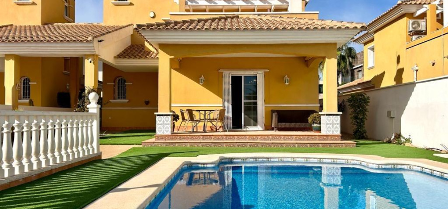 Orihuela Costa, Alicante, 4 Bedrooms Bedrooms, ,2 BathroomsBathrooms,Villa,Resale,65945172393453008