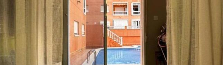 Torrevieja, Alicante, 2 Bedrooms Bedrooms, ,1 BathroomBathrooms,Apartment,Resale,75632241666460592