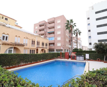 Torrevieja, Alicante, 2 Bedrooms Bedrooms, ,1 BathroomBathrooms,Apartment,Resale,209924167560505312