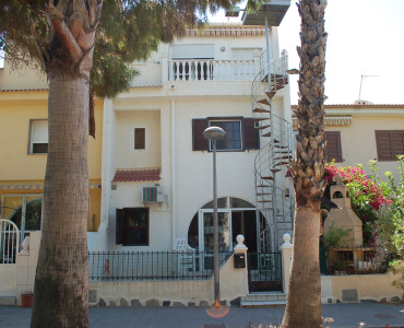 Townhouse in Costa Blanca South, Mil Palmeras