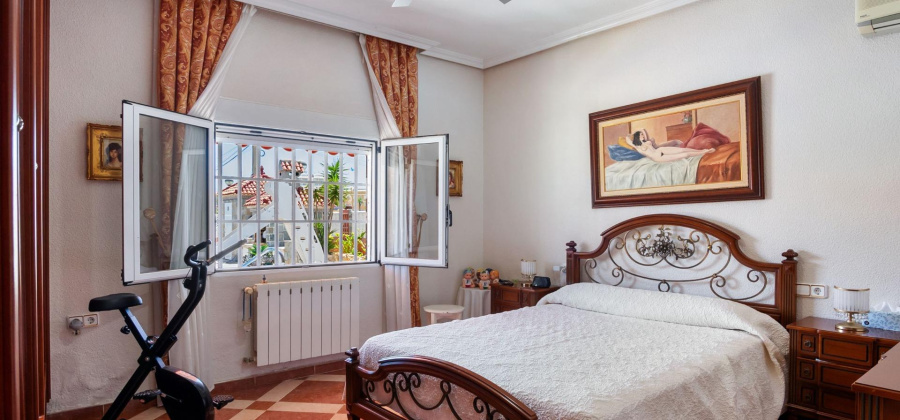 Orihuela Costa, Alicante, 5 Bedrooms Bedrooms, ,2 BathroomsBathrooms,Villa,Resale,6594571291730008