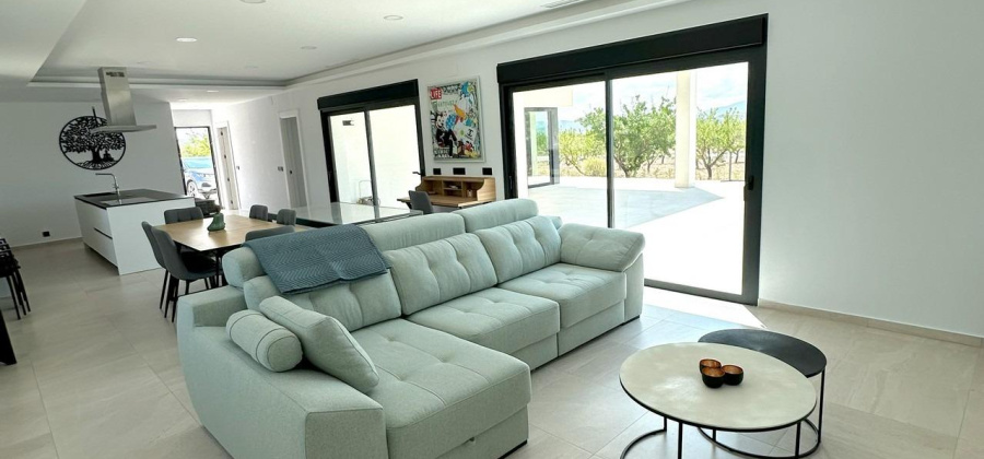 Pinoso, Alicante, 3 Bedrooms Bedrooms, ,2 BathroomsBathrooms,Villa,New,209559142274303136