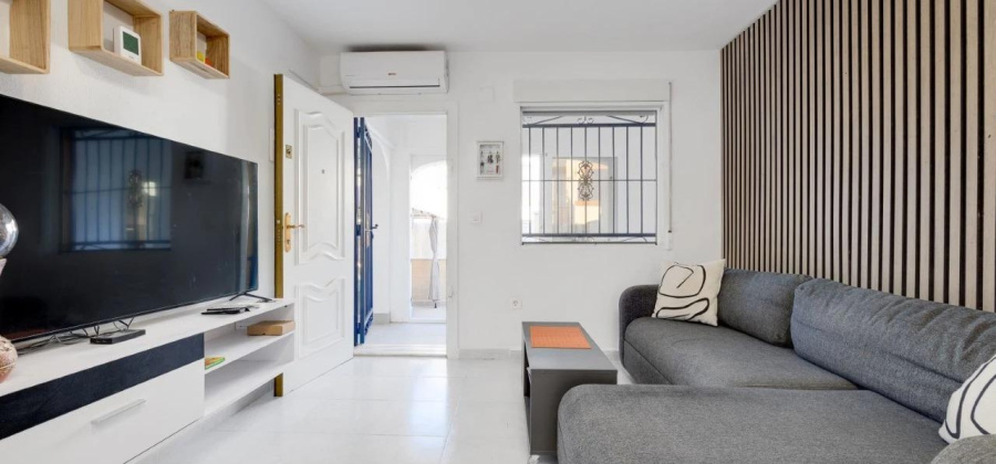 Torrevieja, Alicante, 2 Bedrooms Bedrooms, ,1 BathroomBathrooms,Bungalow,Resale,75632229304191104