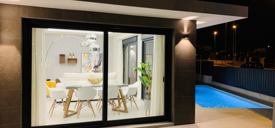 Daya Nueva, Alicante, 3 Bedrooms Bedrooms, ,2 BathroomsBathrooms,Villa,New,209559217222534240