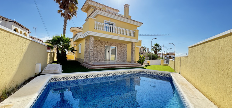 Villamartin, Alicante, 3 Bedrooms Bedrooms, ,2 BathroomsBathrooms,Villa,Resale,944266