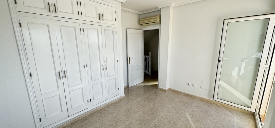 Villamartin, Alicante, 3 Bedrooms Bedrooms, ,2 BathroomsBathrooms,Villa,Resale,944266