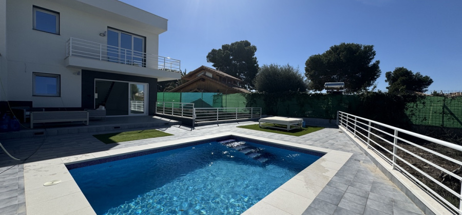 Los Balcones, Alicante, 4 Bedrooms Bedrooms, ,3 BathroomsBathrooms,Villa,Resale,103186139946519408