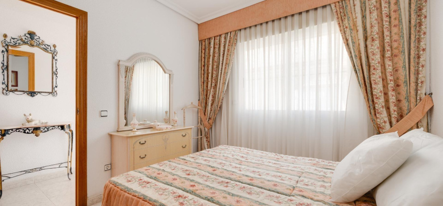 Torrevieja, Alicante, 7 Bedrooms Bedrooms, ,2 BathroomsBathrooms,Townhouse,Resale,75632214806550624