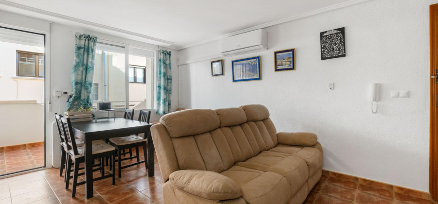 Torrevieja, Alicante, 3 Bedrooms Bedrooms, ,1 BathroomBathrooms,Apartment,Resale,65945224976493176