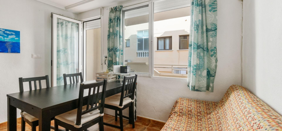 Torrevieja, Alicante, 3 Bedrooms Bedrooms, ,1 BathroomBathrooms,Apartment,Resale,65945224976493176