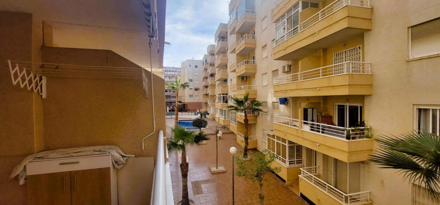 Torrevieja, Alicante, 2 Bedrooms Bedrooms, ,1 BathroomBathrooms,Apartment,Resale,209924177055643552