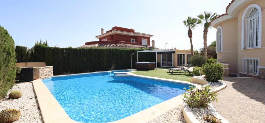 Ciudad Quesada, Alicante, 5 Bedrooms Bedrooms, ,4 BathroomsBathrooms,Villa,Resale,209924207644612800