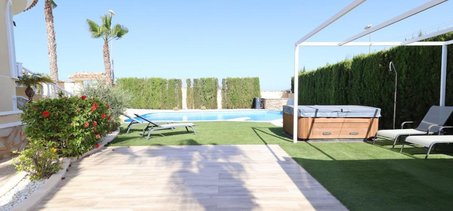 Ciudad Quesada, Alicante, 5 Bedrooms Bedrooms, ,4 BathroomsBathrooms,Villa,Resale,209924207644612800