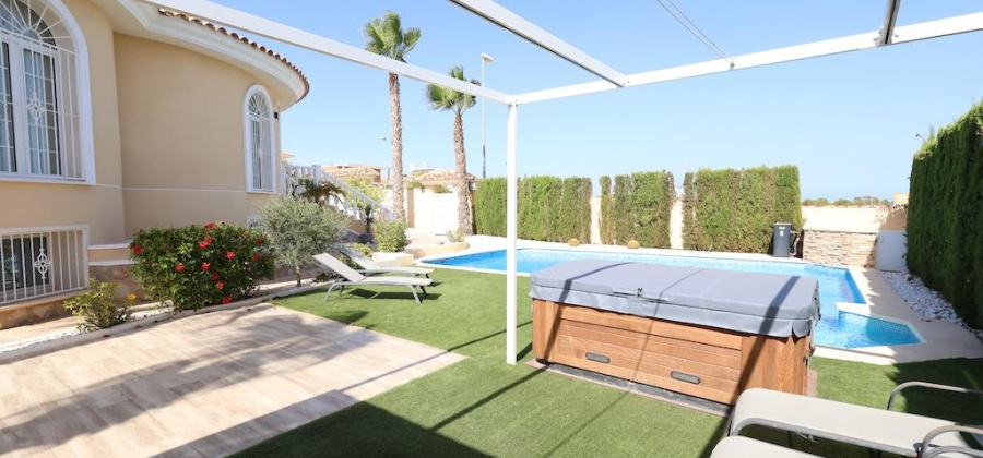 Ciudad Quesada, Alicante, 5 Bedrooms Bedrooms, ,4 BathroomsBathrooms,Villa,Resale,209924207644612800