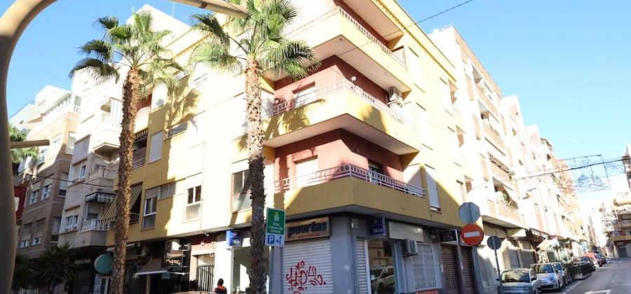 Torrevieja, Alicante, 3 Bedrooms Bedrooms, ,1 BathroomBathrooms,Apartment,Resale,209924229788312416