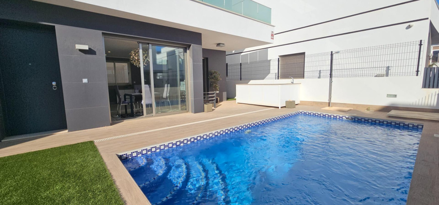 Orihuela Costa, Alicante, 3 Bedrooms Bedrooms, ,3 BathroomsBathrooms,Villa,Resale,75632637604882000
