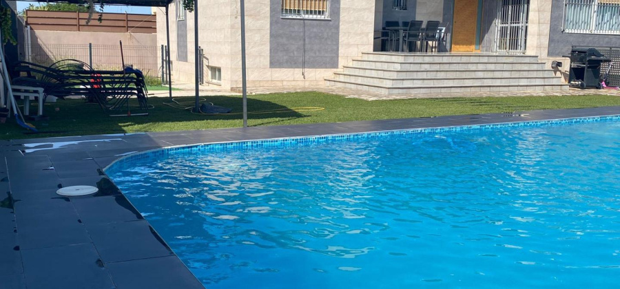 Torrevieja, Alicante, 3 Bedrooms Bedrooms, ,2 BathroomsBathrooms,Villa,Resale,7563274931477398