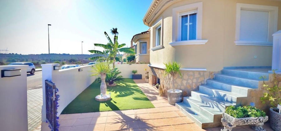 San Miguel de Salinas, Alicante, 4 Bedrooms Bedrooms, ,2 BathroomsBathrooms,Villa,Resale,209924177169798752
