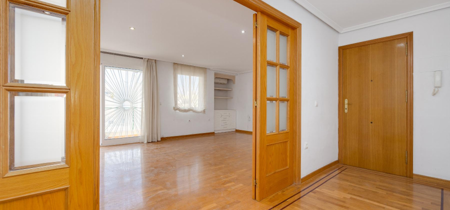 Torrevieja, Alicante, 3 Bedrooms Bedrooms, ,2 BathroomsBathrooms,Apartment,Resale,32821674412706736