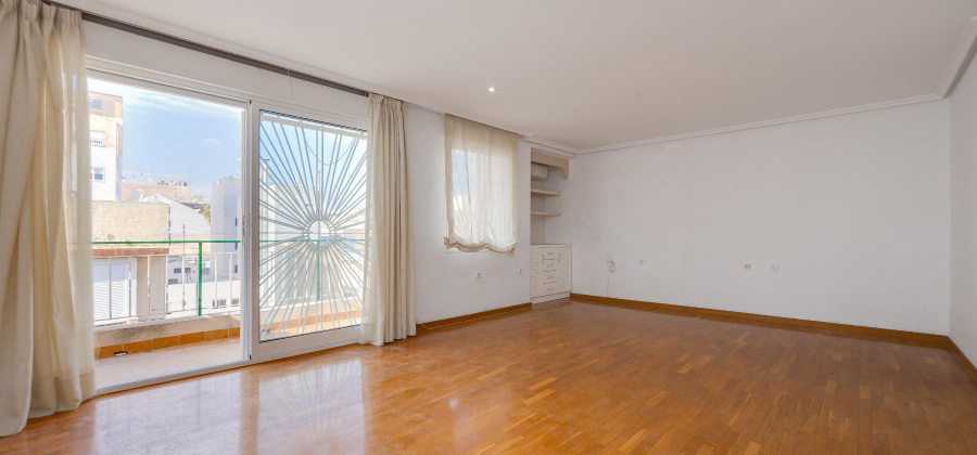 Torrevieja, Alicante, 3 Bedrooms Bedrooms, ,2 BathroomsBathrooms,Apartment,Resale,32821674412706736