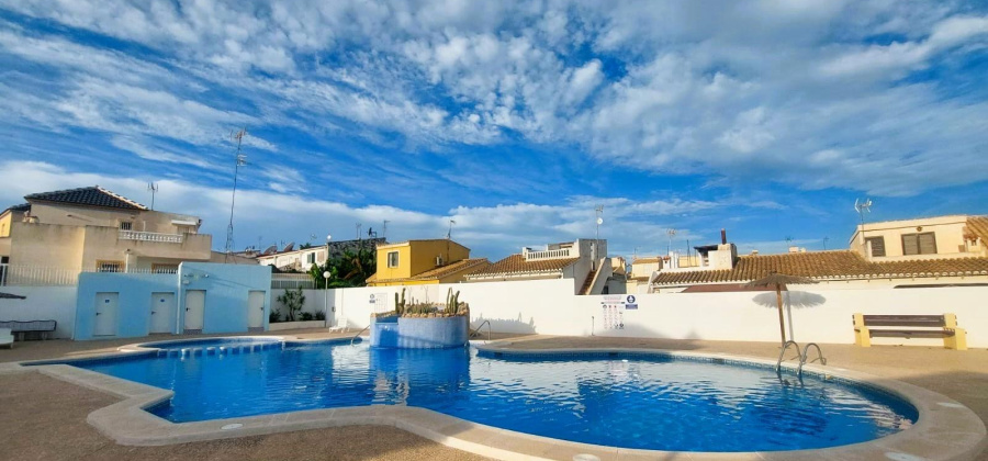 Torrevieja, Alicante, 3 Bedrooms Bedrooms, ,2 BathroomsBathrooms,Villa,Resale,209924285616886432