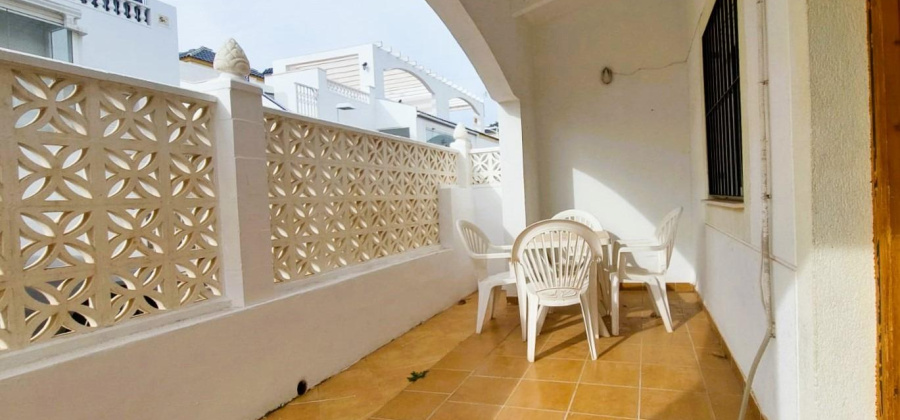 Torrevieja, Alicante, 3 Bedrooms Bedrooms, ,2 BathroomsBathrooms,Villa,Resale,209924285616886432