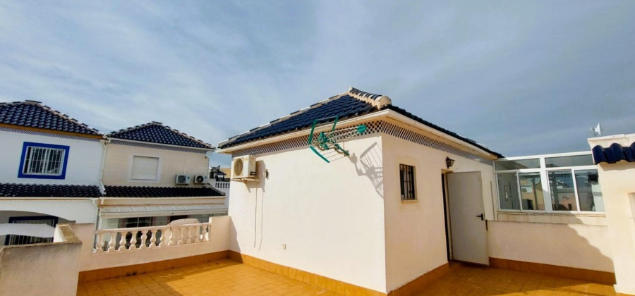 Torrevieja, Alicante, 3 Bedrooms Bedrooms, ,2 BathroomsBathrooms,Villa,Resale,209924285616886432