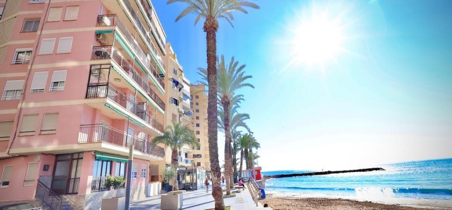 Torrevieja, Alicante, 3 Bedrooms Bedrooms, ,1 BathroomBathrooms,Apartment,Resale,209924206437856384