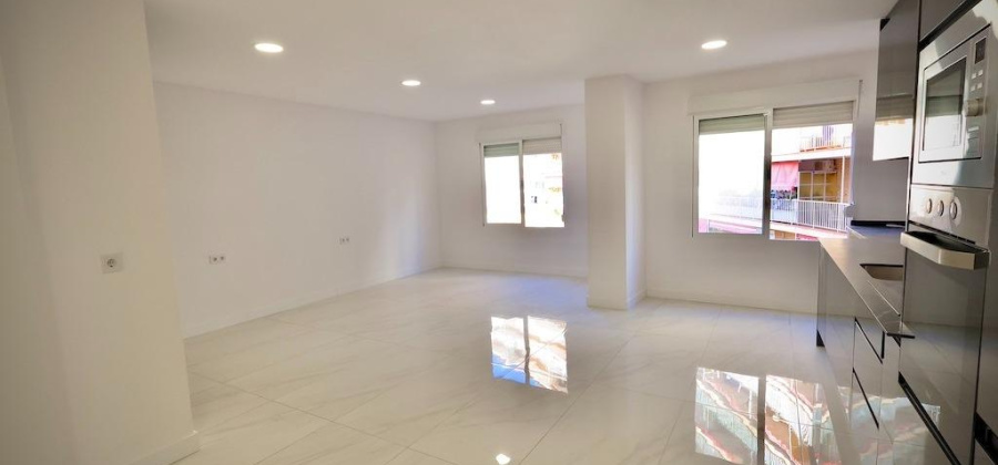Torrevieja, Alicante, 3 Bedrooms Bedrooms, ,1 BathroomBathrooms,Apartment,Resale,209924206437856384