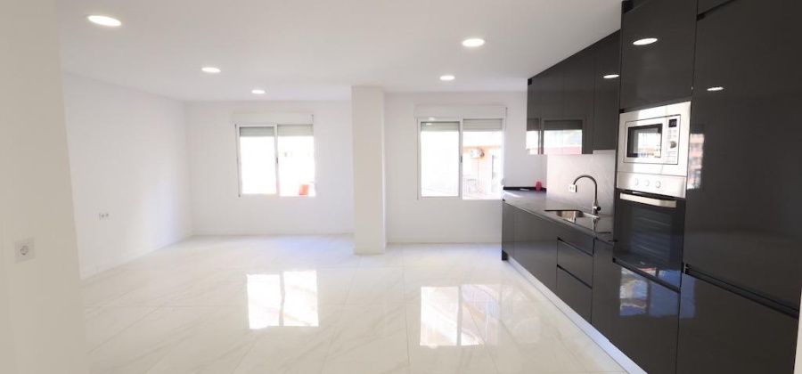 Torrevieja, Alicante, 3 Bedrooms Bedrooms, ,1 BathroomBathrooms,Apartment,Resale,209924206437856384