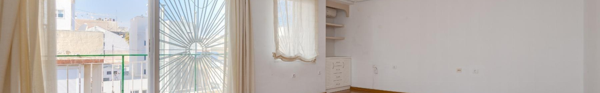 Torrevieja, Alicante, 3 Bedrooms Bedrooms, ,2 BathroomsBathrooms,Apartment,Resale,75632247066678160