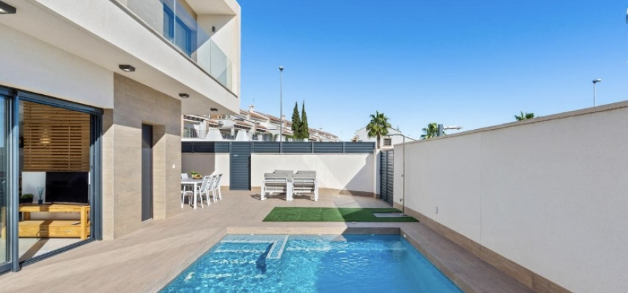 San Miguel de Salinas, Alicante, 3 Bedrooms Bedrooms, ,3 BathroomsBathrooms,Villa,Resale,10353692702995124