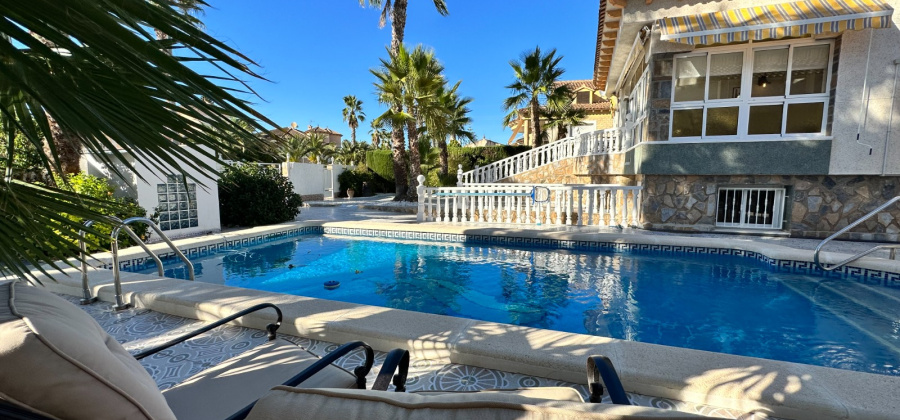 Orihuela, Alicante, 6 Bedrooms Bedrooms, ,4 BathroomsBathrooms,Villa,Resale,103536146869016912