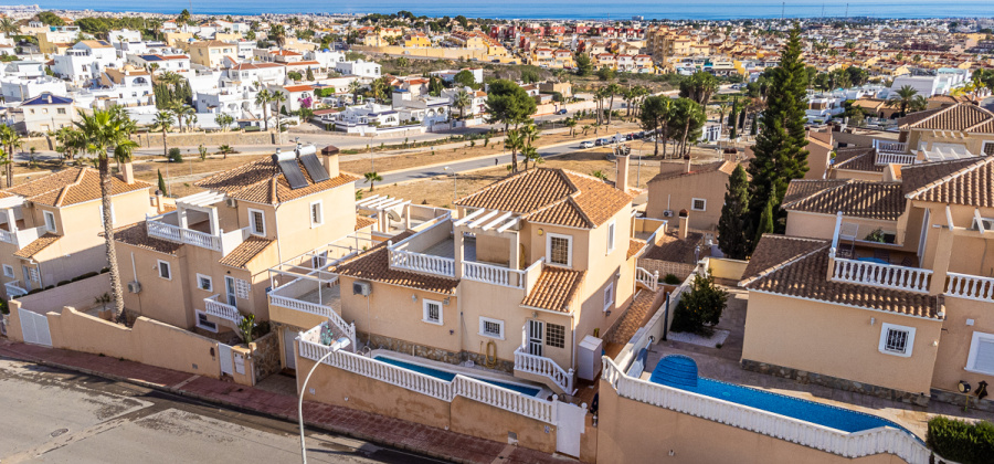 San Miguel de Salinas, Alicante, 3 Bedrooms Bedrooms, ,2 BathroomsBathrooms,Villa,Resale,103536241878529472