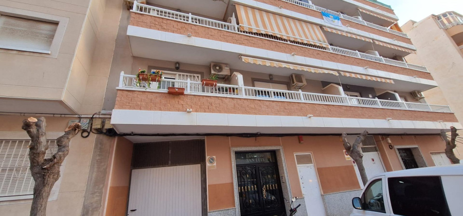 Torrevieja, Alicante, 3 Bedrooms Bedrooms, ,1 BathroomBathrooms,Apartment,Resale,75632211850189184