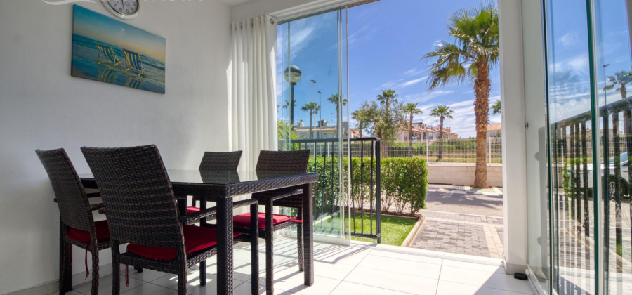 Torrevieja, Alicante, 2 Bedrooms Bedrooms, ,2 BathroomsBathrooms,Bungalow,Resale,75632285919726256