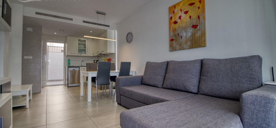 Torrevieja, Alicante, 2 Bedrooms Bedrooms, ,2 BathroomsBathrooms,Bungalow,Resale,75632285919726256