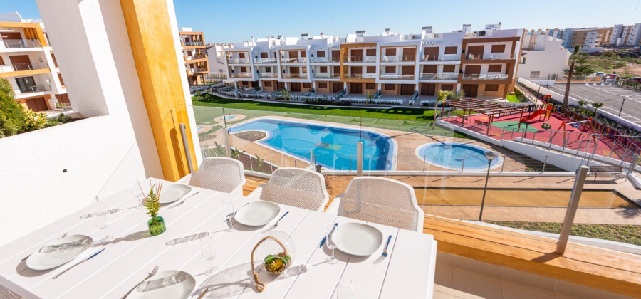Orihuela Costa, Alicante, 3 Bedrooms Bedrooms, ,2 BathroomsBathrooms,Apartment,Resale,10353687889654424