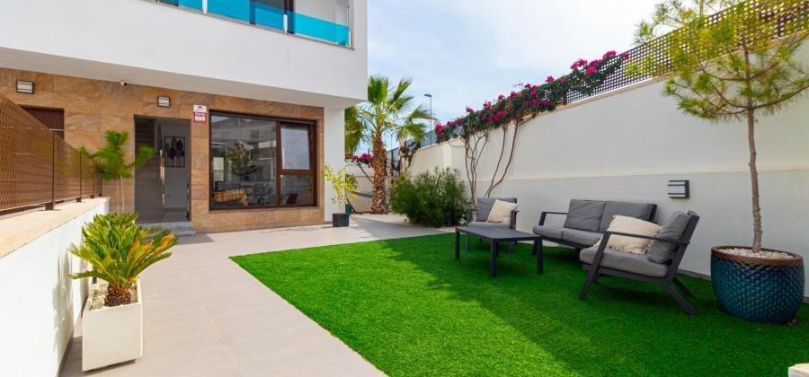 Torrevieja, Alicante, 3 Bedrooms Bedrooms, ,3 BathroomsBathrooms,Townhouse,Resale,75632141844264576