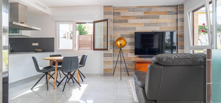 Torrevieja, Alicante, 3 Bedrooms Bedrooms, ,3 BathroomsBathrooms,Townhouse,Resale,75632141844264576