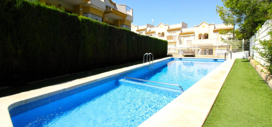 Torrevieja, Alicante, 3 Bedrooms Bedrooms, ,2 BathroomsBathrooms,Villa,Resale,75632172373674864
