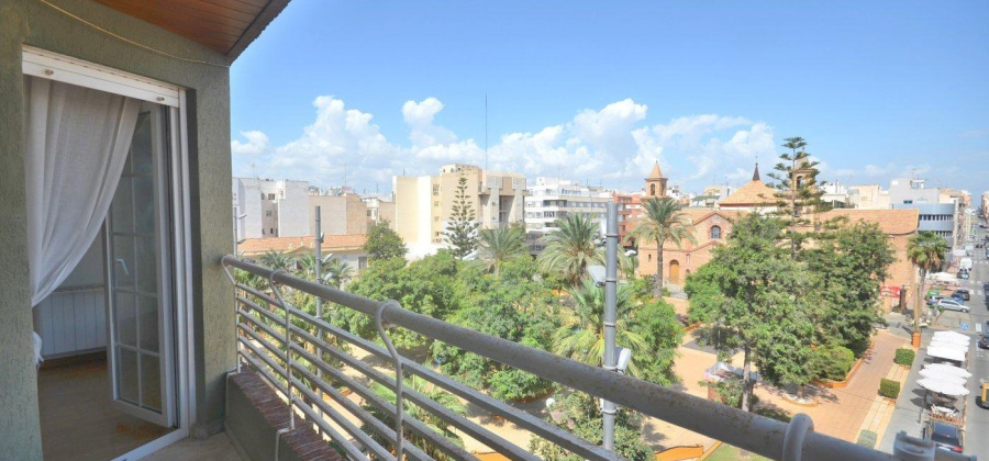 Torrevieja, Alicante, 4 Bedrooms Bedrooms, ,2 BathroomsBathrooms,Apartment,Resale,75632237584536512