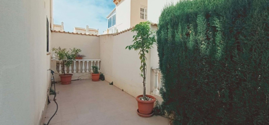 Playa Flamenca, Alicante, 3 Bedrooms Bedrooms, ,2 BathroomsBathrooms,Villa,Resale,90690281659409856