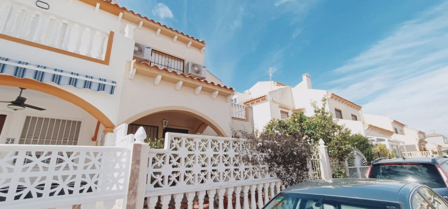 Playa Flamenca, Alicante, 3 Bedrooms Bedrooms, ,2 BathroomsBathrooms,Villa,Resale,90690281659409856