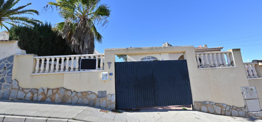 Torrevieja, Alicante, 2 Bedrooms Bedrooms, ,2 BathroomsBathrooms,Villa,Resale,328216245478370240