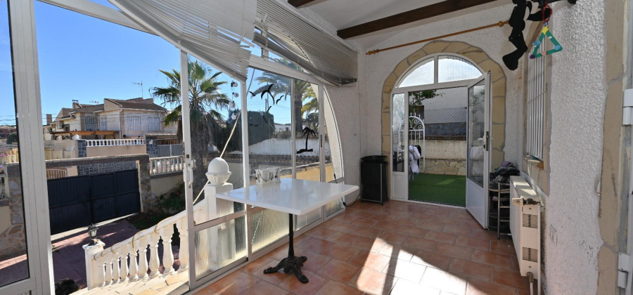 Torrevieja, Alicante, 2 Bedrooms Bedrooms, ,2 BathroomsBathrooms,Villa,Resale,328216245478370240