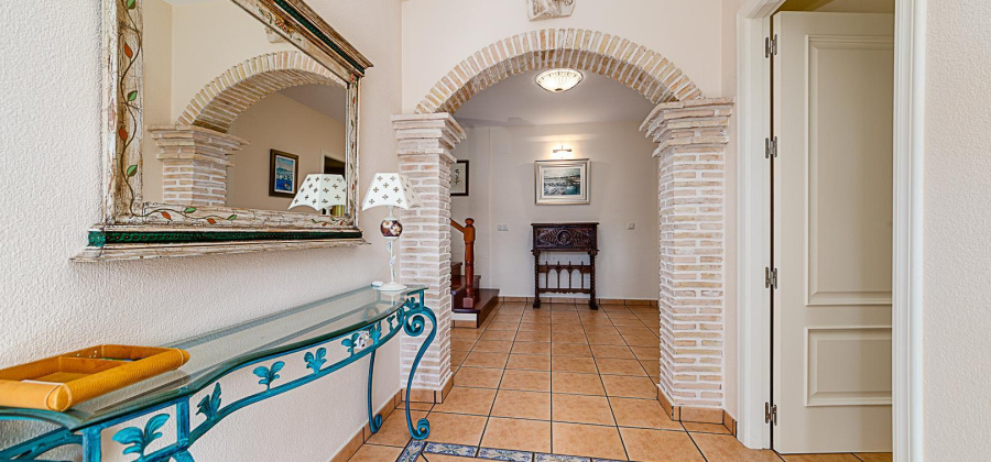 Torrevieja, Alicante, 5 Bedrooms Bedrooms, ,3 BathroomsBathrooms,Villa,Resale,328216284093044608